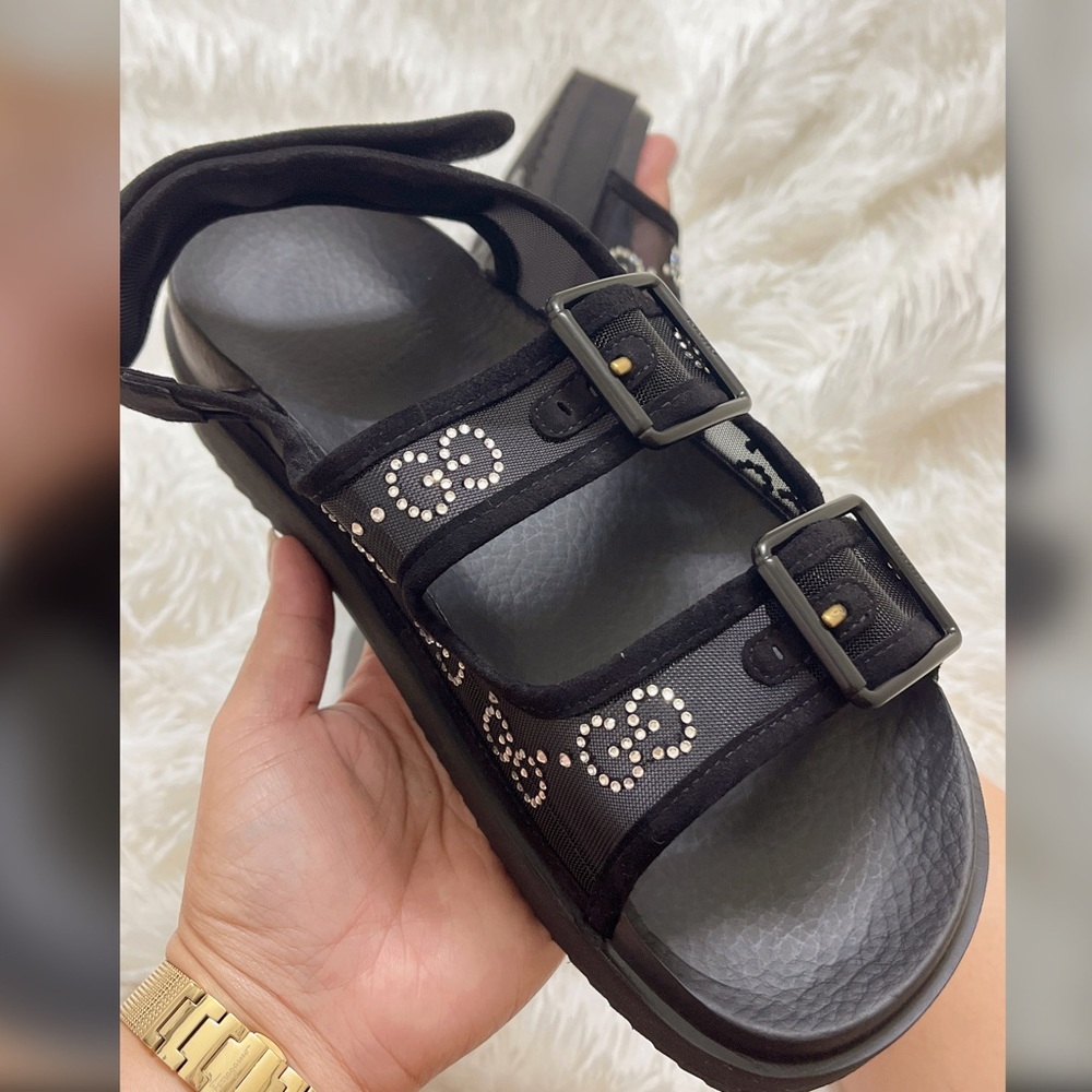 SOLD-Women's GG sandal with crystals PRICE IS NEGOTIABLE